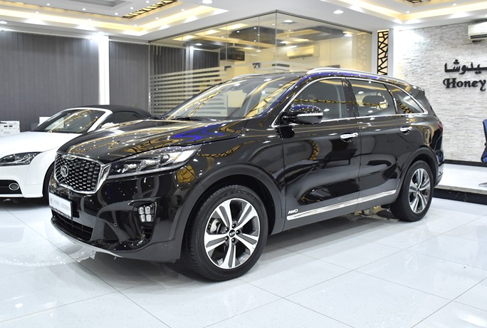 KIA Sorento AWD V6 ( 2020 Model ) in Black Color GCC Specs