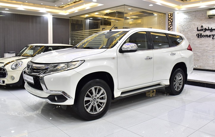 Mitsubishi Montero ( 2019 Model ) in White Color GCC Specs