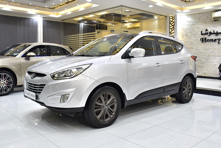 Hyundai Tucson ( 2015 Model ) in Silver Color GCC Specs