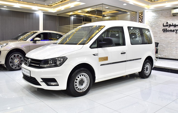 Volkswagen Caddy ( 2018 Model ) in White Color GCC Specs