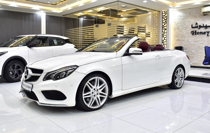 Mercedes Benz E400 Convertible ( 2015 Model ) in White Color GCC Specs