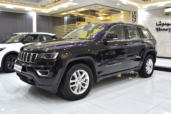 Jeep Grand Cherokee Laredo 4x4 ( 2018 Model ) in Black Color GCC Specs