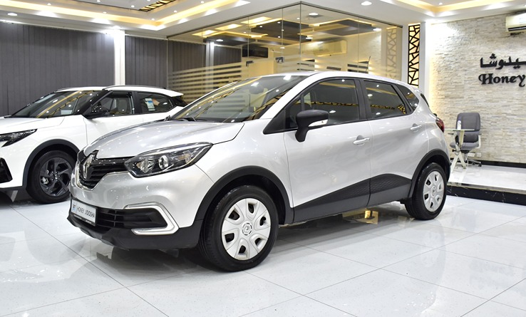 Renault Captur ( 2019 Model ) in Silver Color GCC Specs