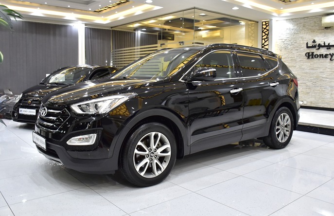 Hyundai SantaFe 4WD 3.3L ( 2014 Model ) in Black Color GCC Specs