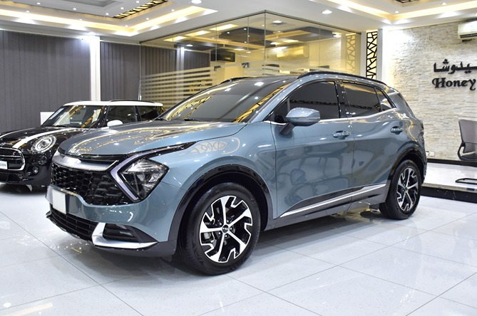 KIA Sportage ( 2023 Model ) in Blue Color GCC Specs