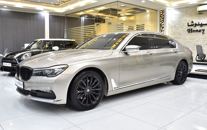 BMW 730Li ( 2017 Model ) in Beige Color GCC Specs