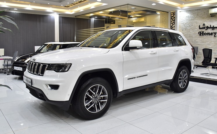 Jeep Grand Cherokee Laredo ( 2020 Model ) in White Color GCC Specs